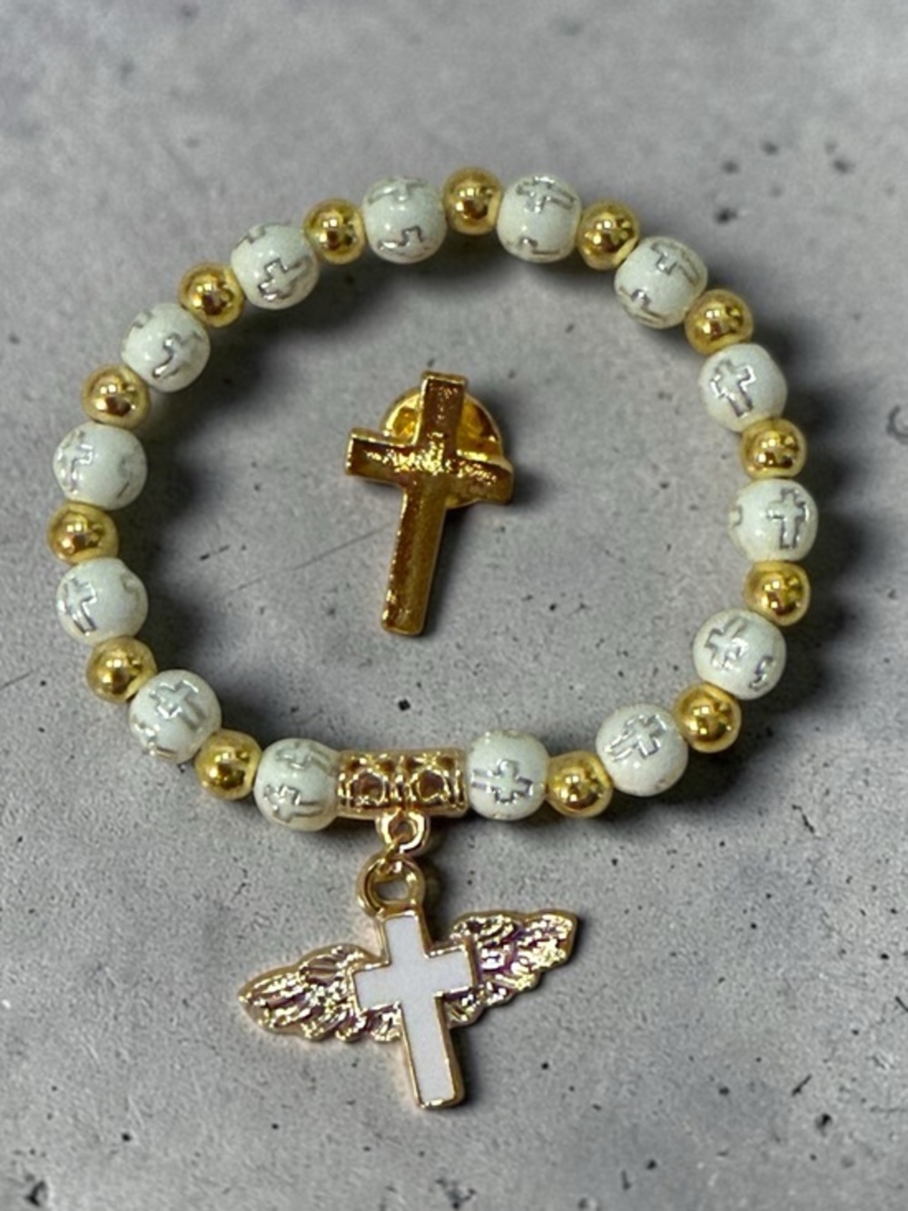 🫶🏻 Gold & White Beaded Cross Charm Bracelet & Cross Pin Set